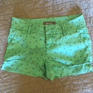 Level 99 Linen Shorts